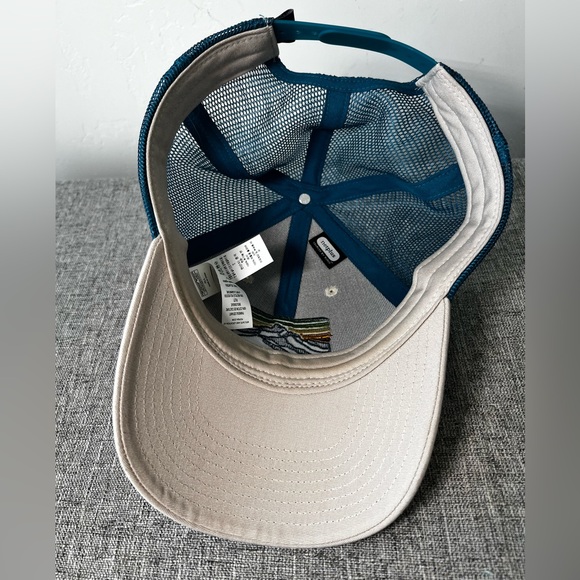 Patagonia Trucker Hat – Classic Logo Mountain Design - Picture 2 of 4